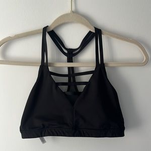 Victoria’s Secret Sport - Strappy Sports Bra | Size Medium